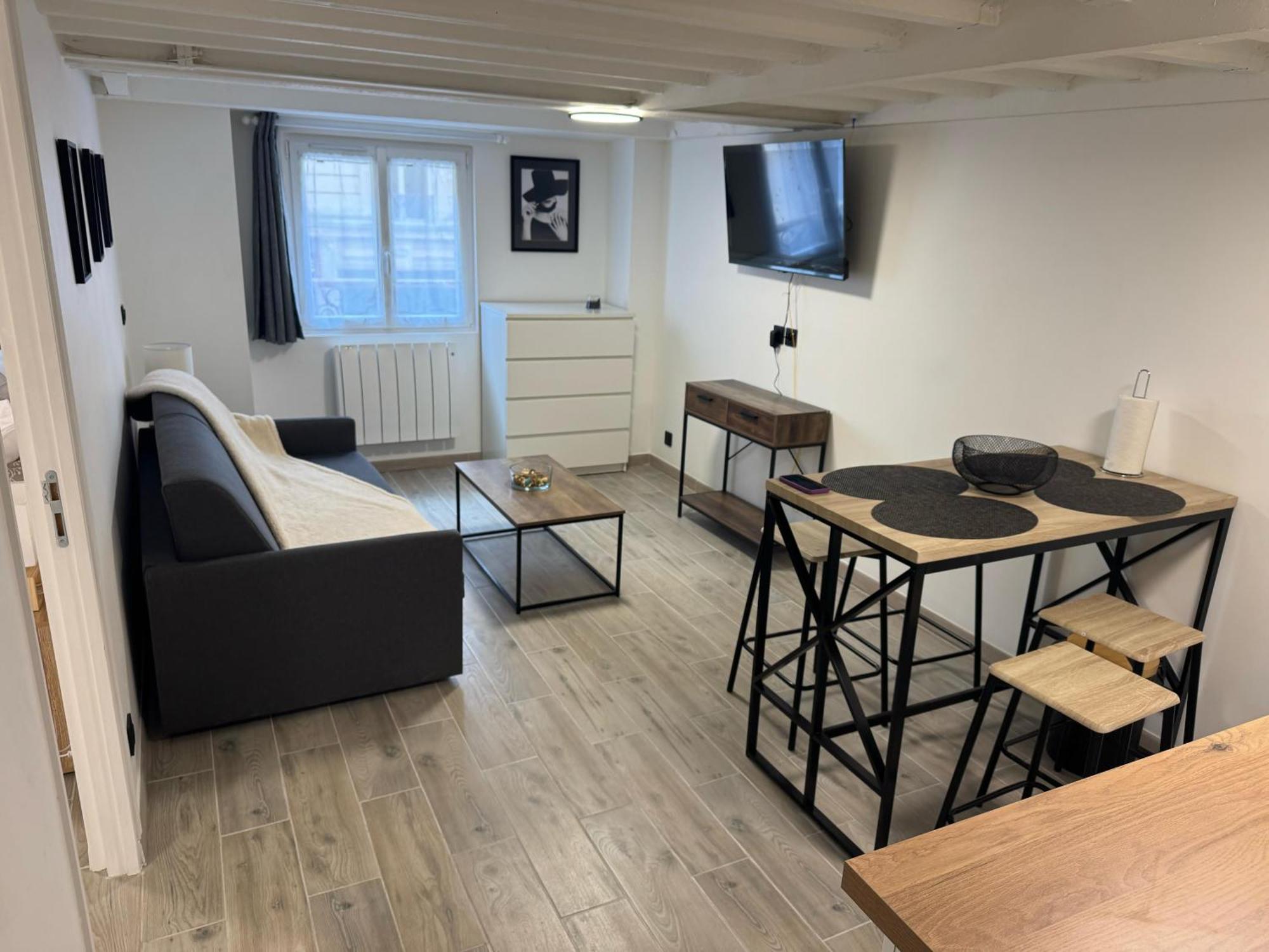 Appartement Magnifique Flat Le Belleville - Lumineux - 4 Personnes - Proche Metro Parijs